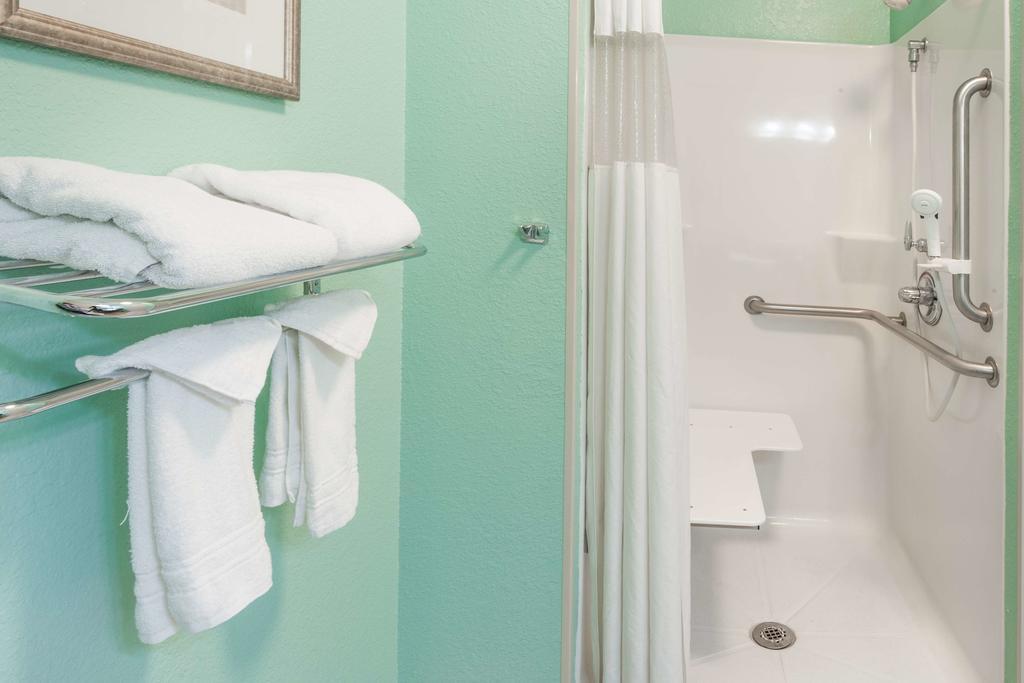 Clarion Pointe Madison-Huntsville Esterno foto